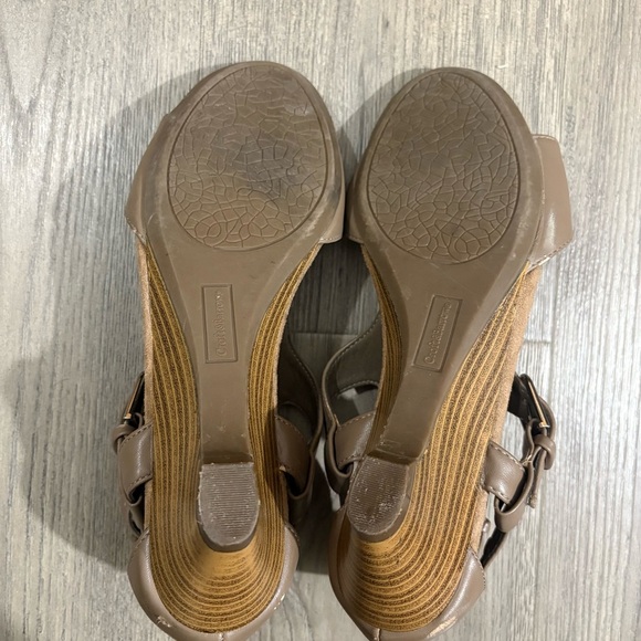 Croft and Barrow w Ortholite Taupe Women's Wedge Heels Sz 9 Zip Buckle Bohemian - Picture 8 of 10